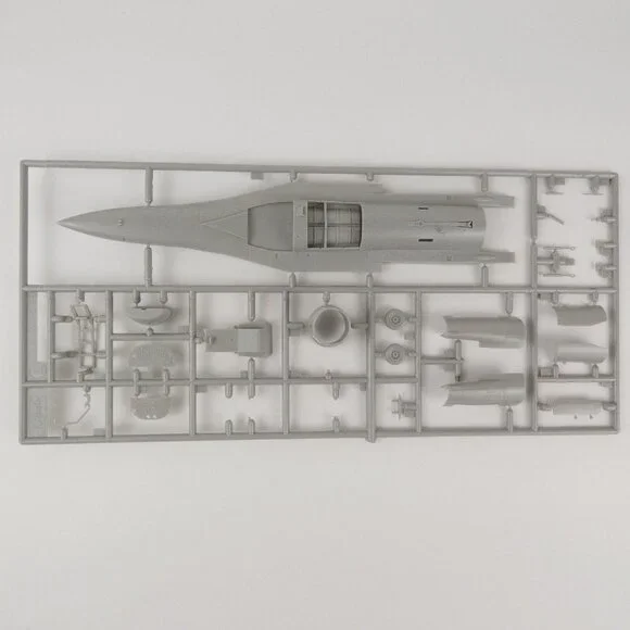 Hasegawa F-16B Plus Fighting Falcon Model Kit 1/72 Scale *Almost Complete 1987